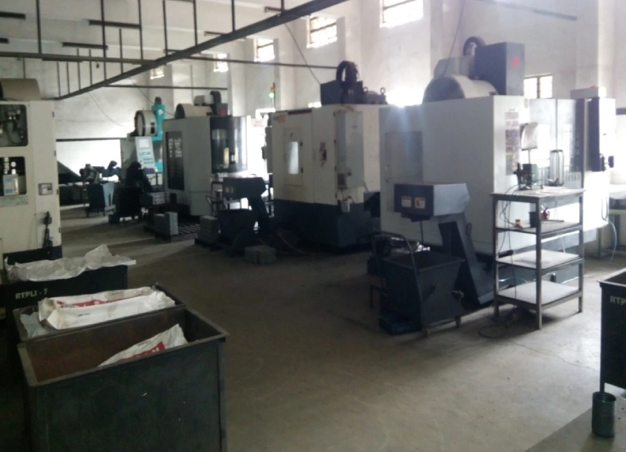 34. CNC & VMC Machine Shop-4